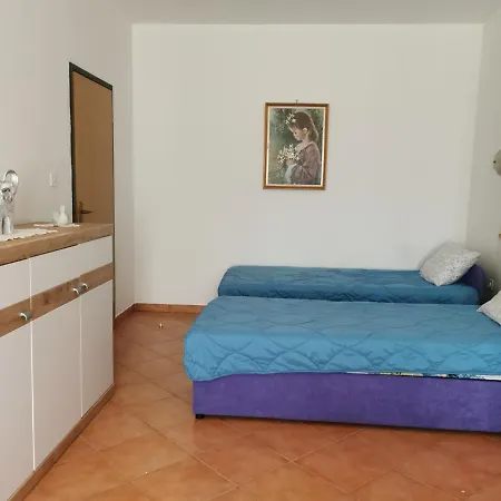 Countryside Nika Apartment Cabrunici