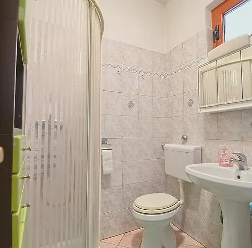 Countryside Nika Apartman Cabrunici